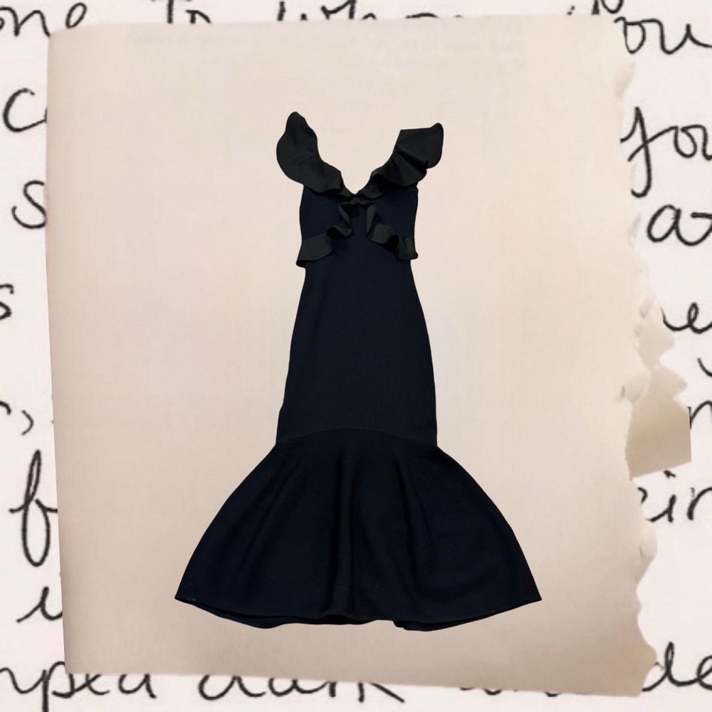 sleeveless mermaid dress with ruffled shoulder straps